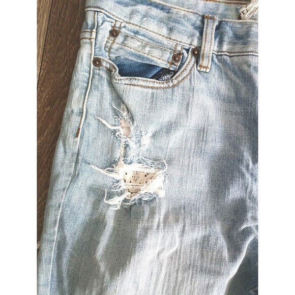 Free People Distressed Jeans Size 27 Crochet Lace Relaxed Ella Blue  Raw Hem - Picture 8 of 14